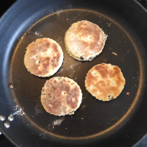 how to cook welsh cakes