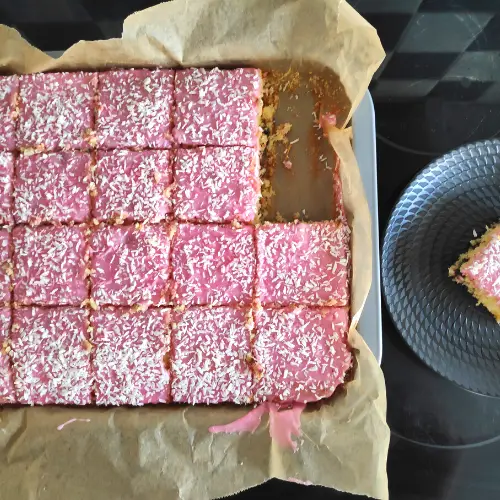 easy tray bake recipe uk