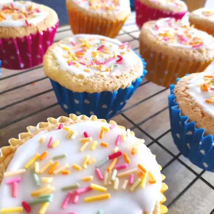 How To Make Simple Fairy Cakes With Icing And Sprinkles