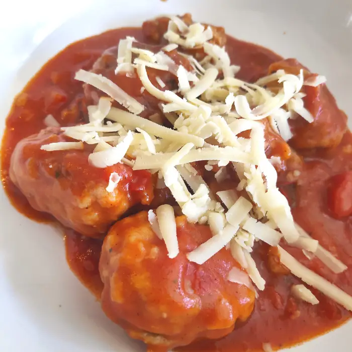 swedish meatballs with grated cheese on top lidl ingredients