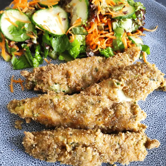 chicken goujons with salad 