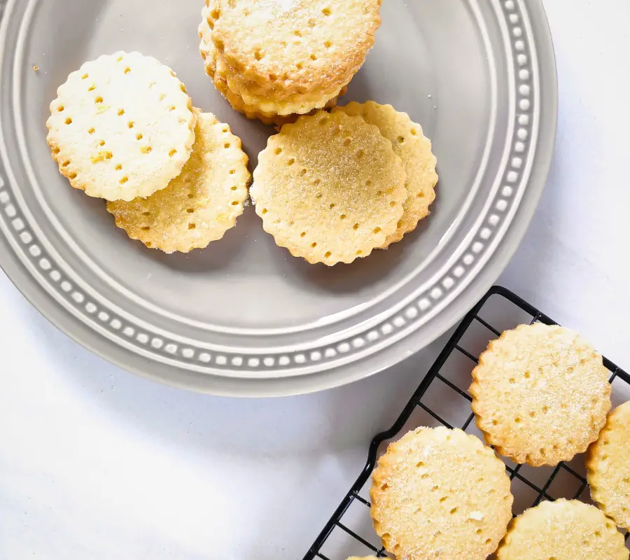The Best Lemon Shortbread Biscuits (Mary Berry)