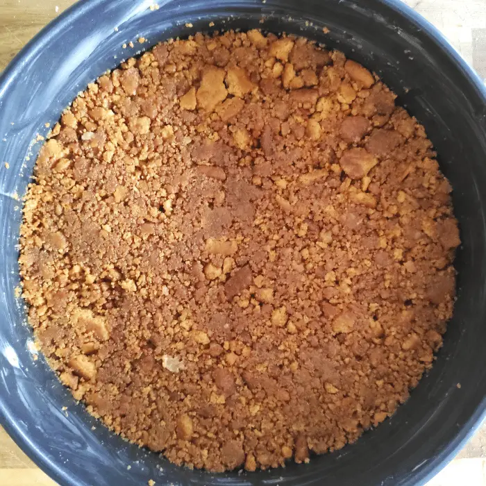 ginger biscuits base for blackcurrant cheesecake no bake