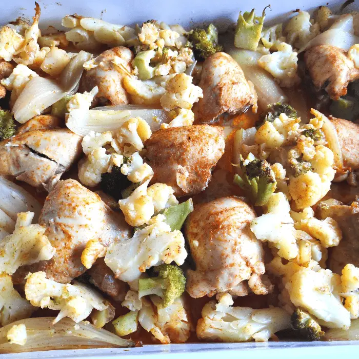 quick chicken thigh recipe with cauliflower
