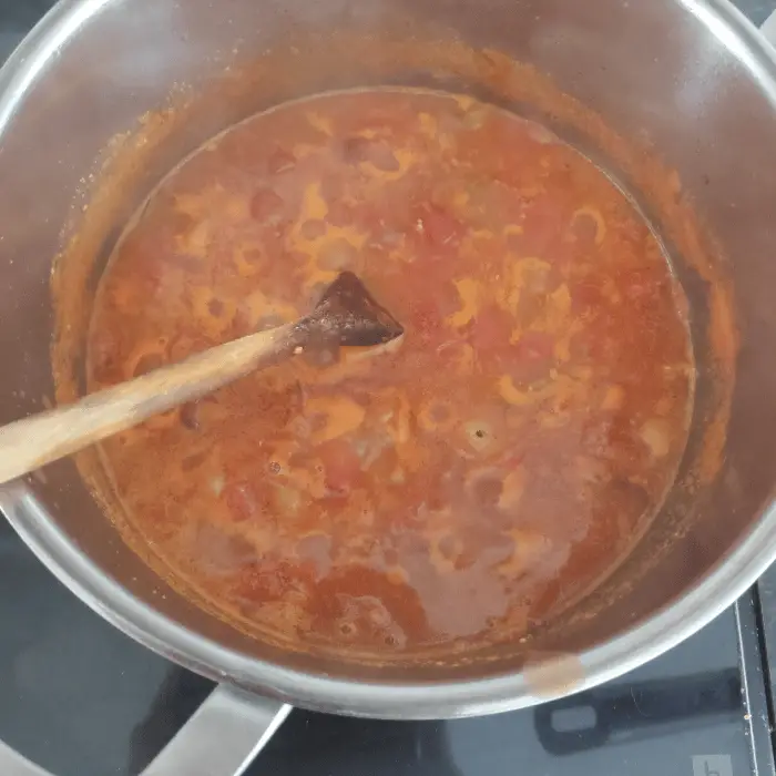 boiling tomatoes to make ketchup