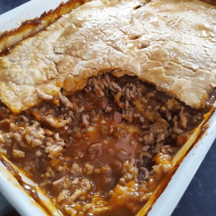 mince pork and bacon pie with shortcrust pastry