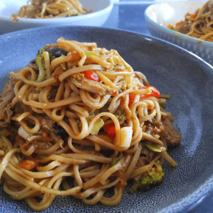 chow mein with pulled pork leftovers uk recipe