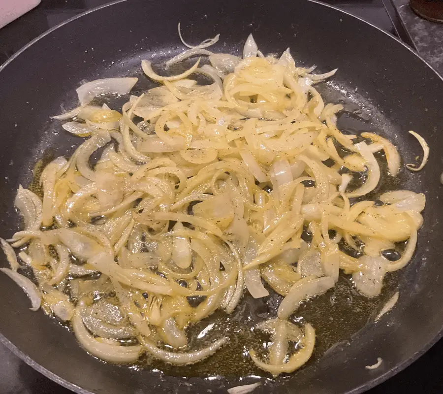 fried yellow onions for burgers uk recipe