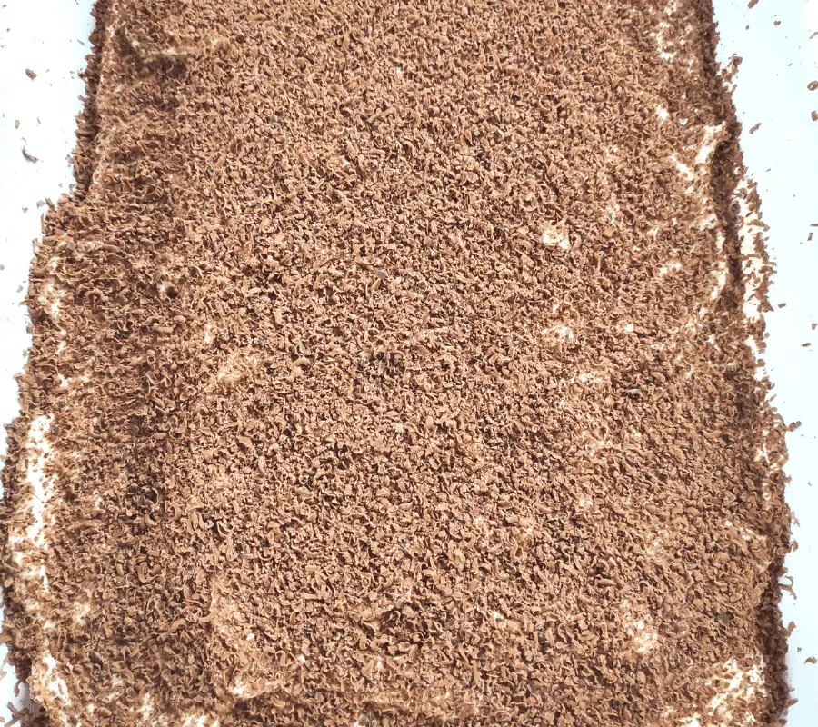 grated dark chocolate on top of mascarpone mixture