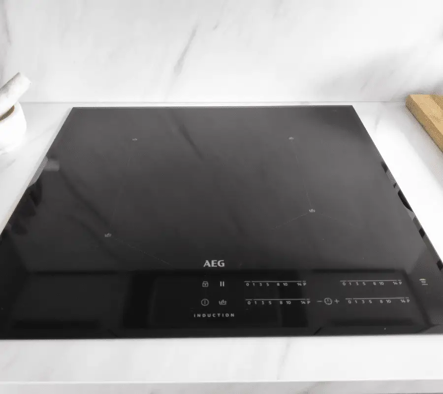 How to Use an Induction Hob: A Quick and Easy Guide