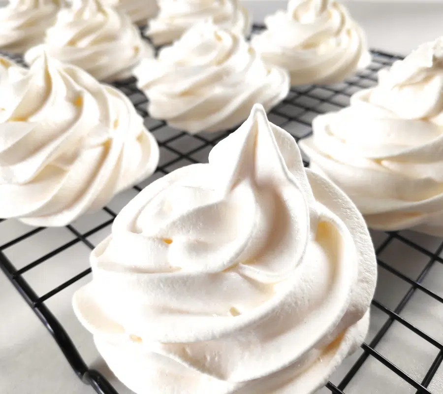 How To Make Basic Meringue - Mary Berry's Recipe