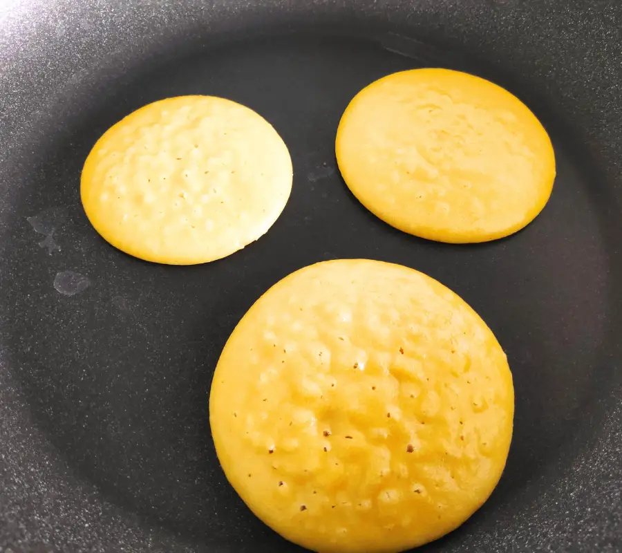 bubbles forming on keto pancakes