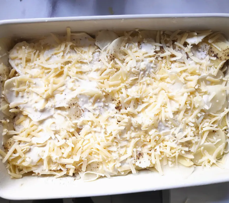 layers potatoes with gruyere cheese uk recipe