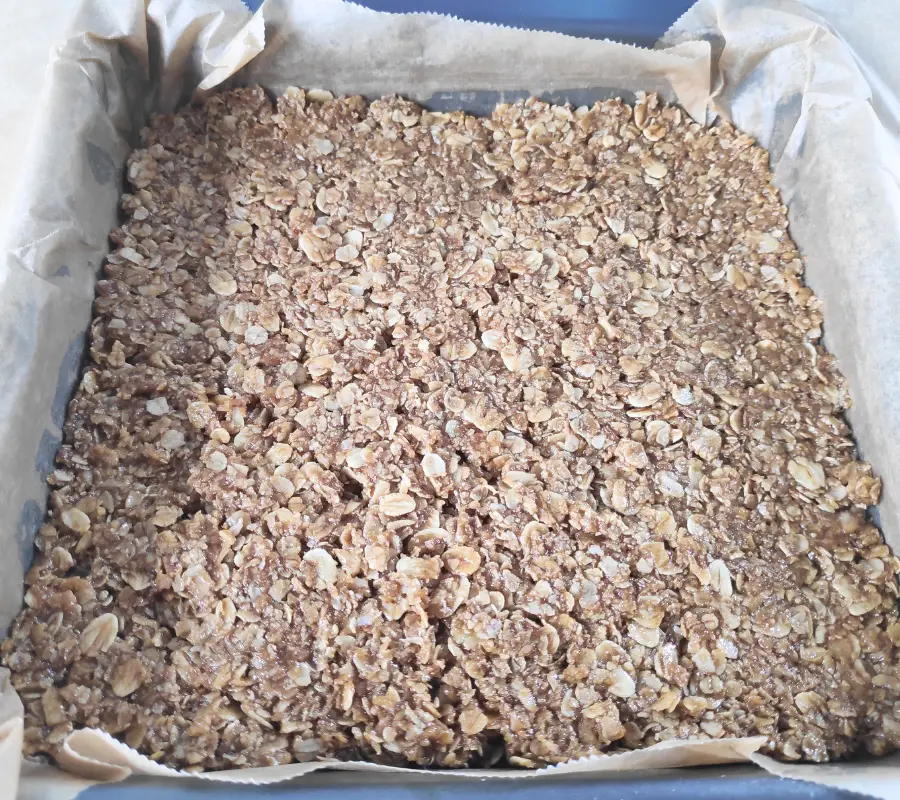 flapjack mixture in tin