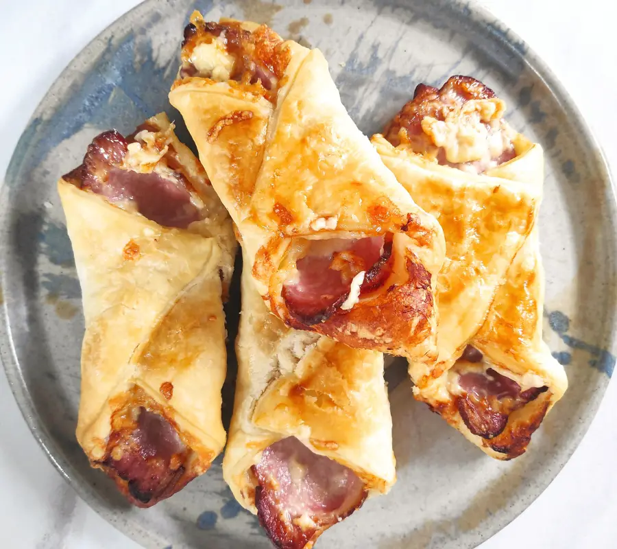 Easy Air Fryer Bacon And Cheese Wraps Like Greggs