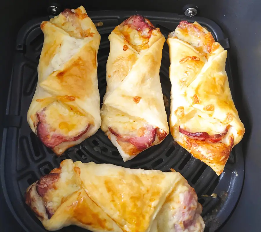 cooked bacon and cheese wraps in the air fryer uk recipe