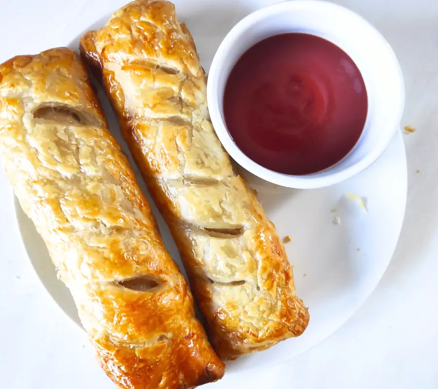 sausage roll in puff pastry with tomato sauce uk greggs recipe