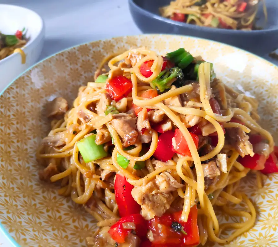 turkey chow mein in a bowl uk recipe