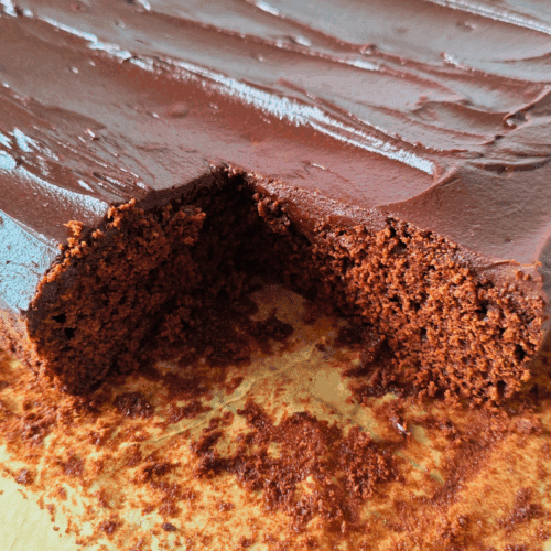 chocolate obsession traybake cake